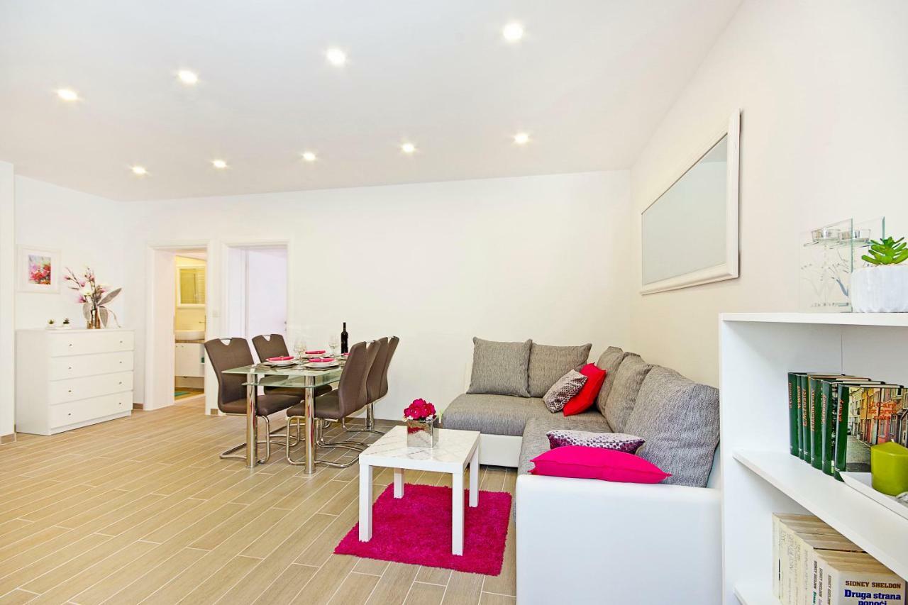 Apartment Mira Макарска Экстерьер фото