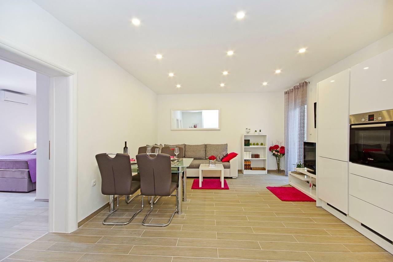 Apartment Mira Макарска Экстерьер фото